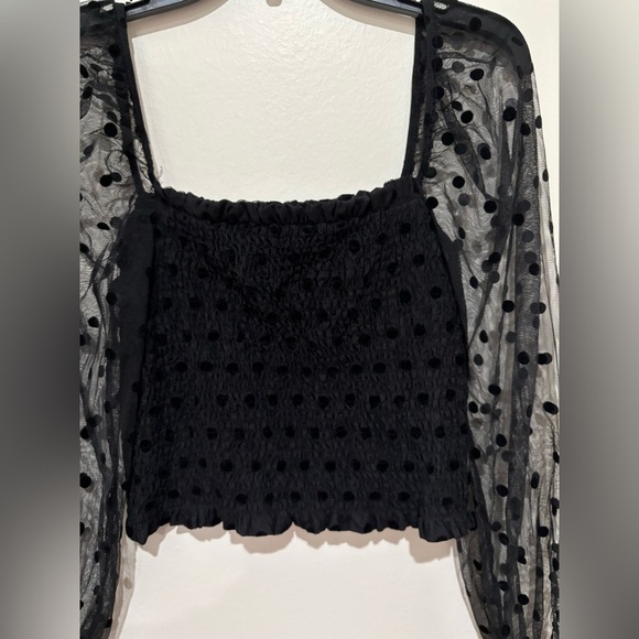 Forever 21 Black top size medium - Picture 3 of 5